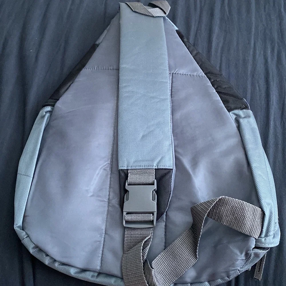 Sling backpack - Picture 8 of 8